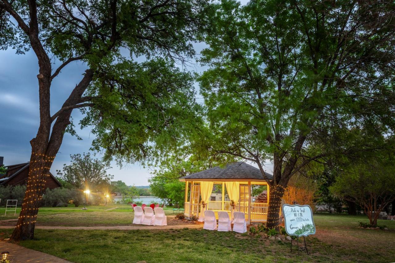 Blue Heron Bed And Breakfast On Lake Granbury Dış mekan fotoğraf