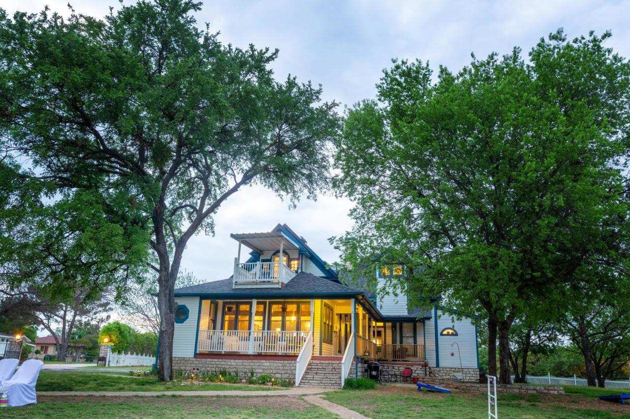 Blue Heron Bed And Breakfast On Lake Granbury Dış mekan fotoğraf